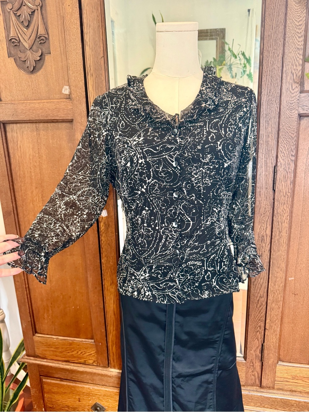 Vintage ICE 100% Silk Beaded Blouse PS Y2K Whimsigoth Black White Ruffle